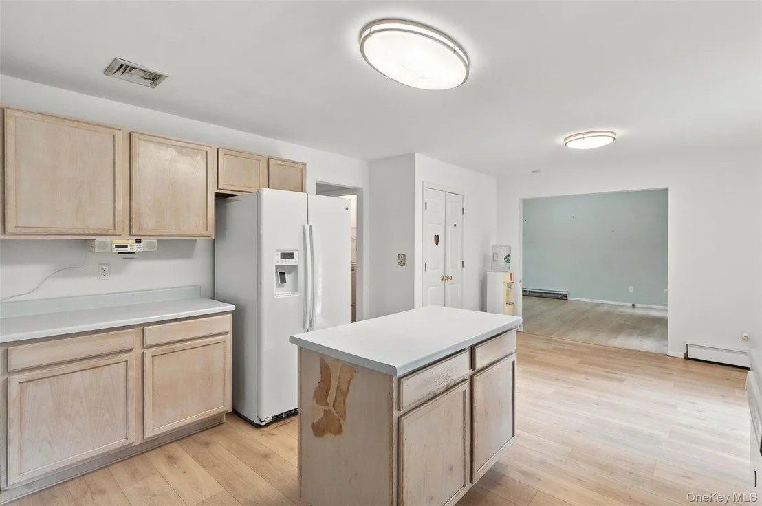 Photo of 16 Cambridge Circle