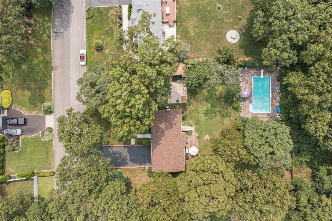 Photo of 18 Howe Road