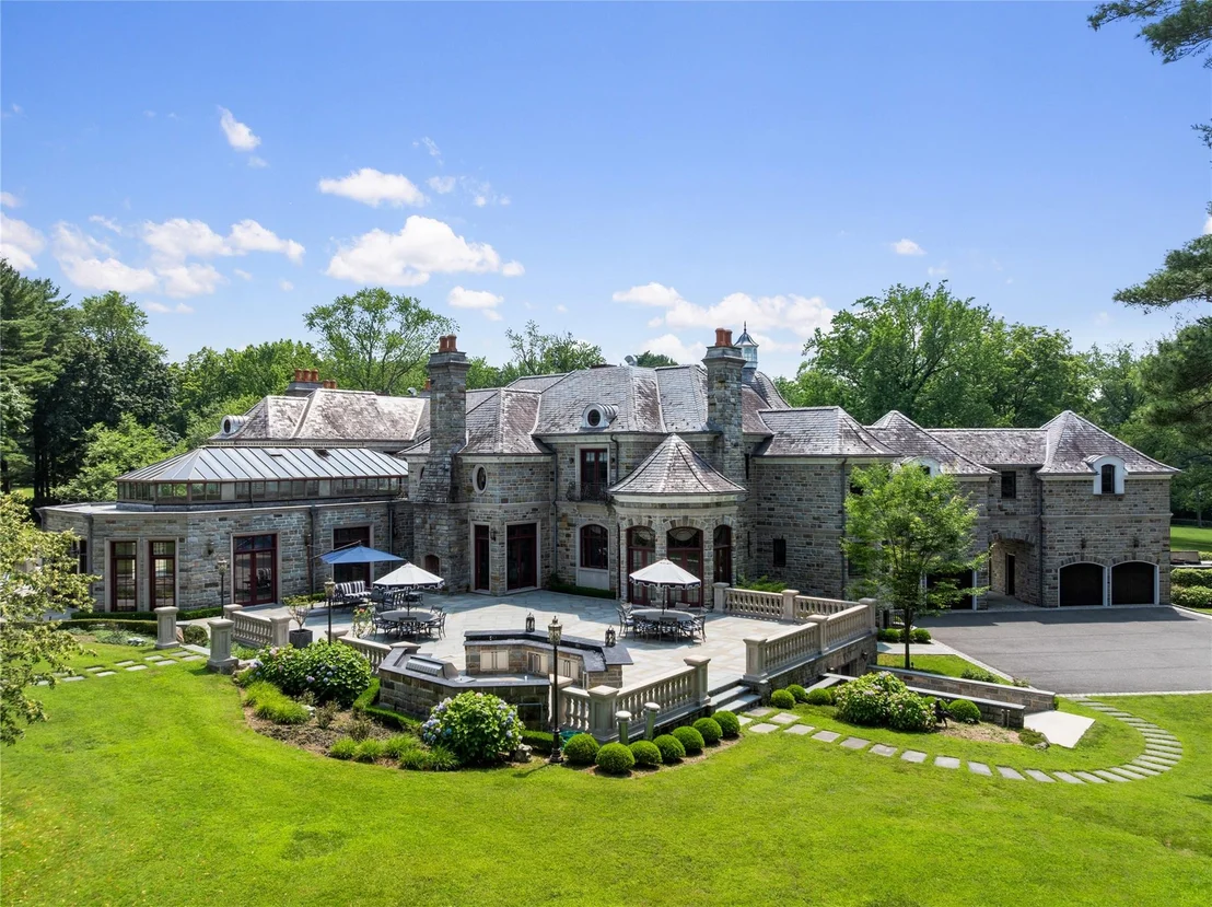 Photo of 102 Horseshoe Road