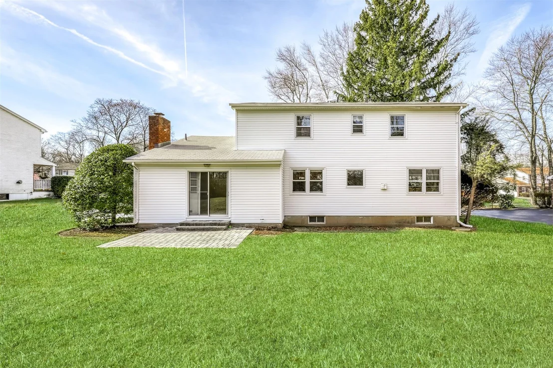 Photo of 30 Christopher Drive