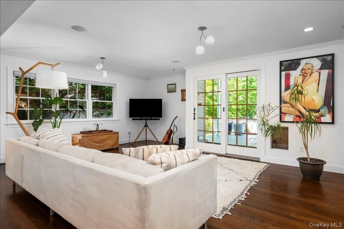 Photo of 80 Maple Avenue