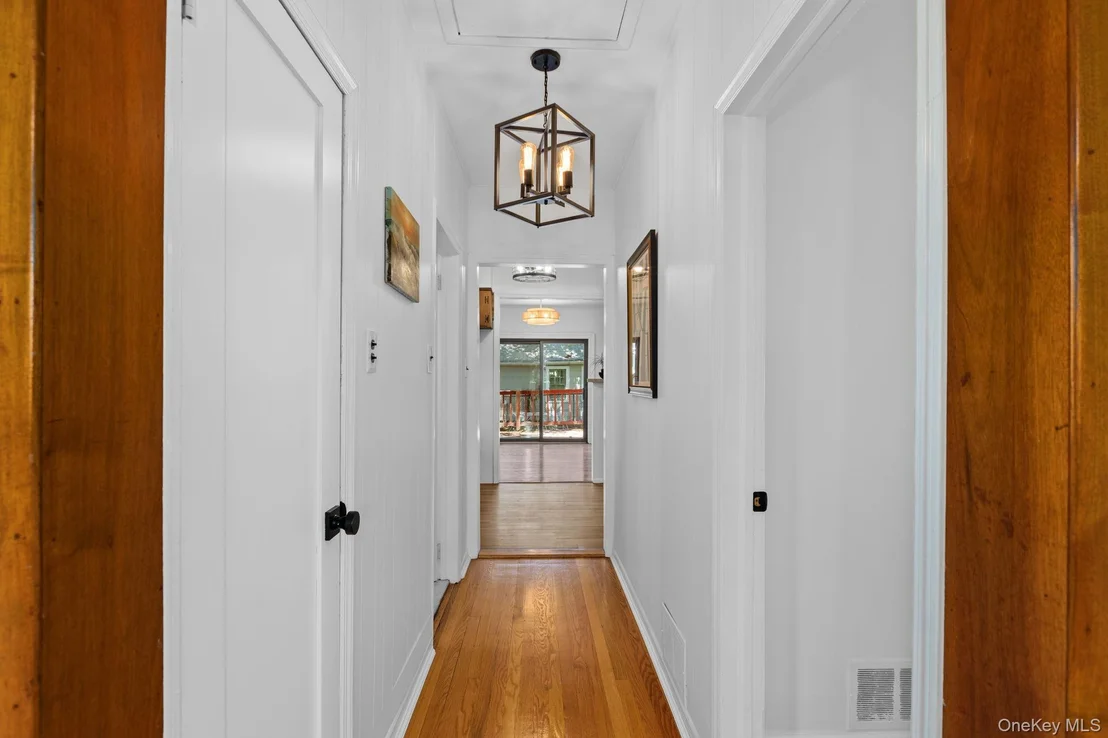 Photo of 25 Bay Street