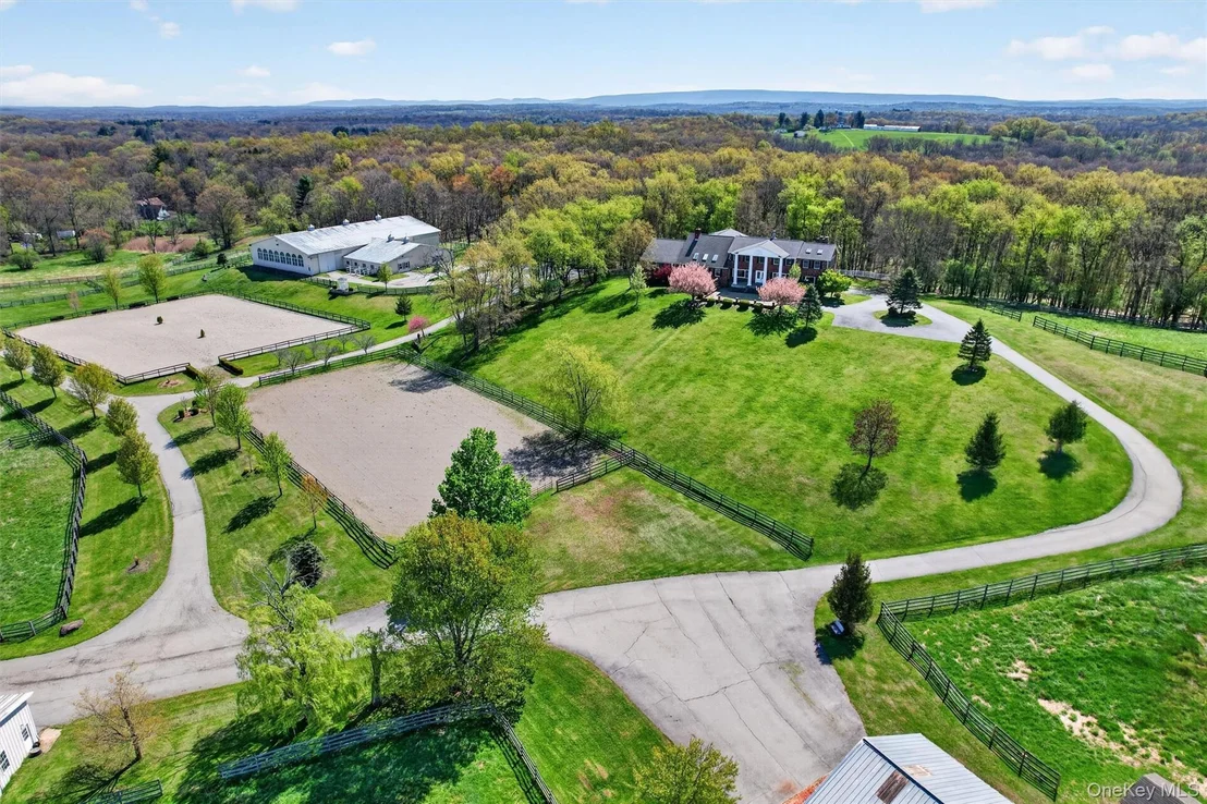 Photo of 285 Hill Road