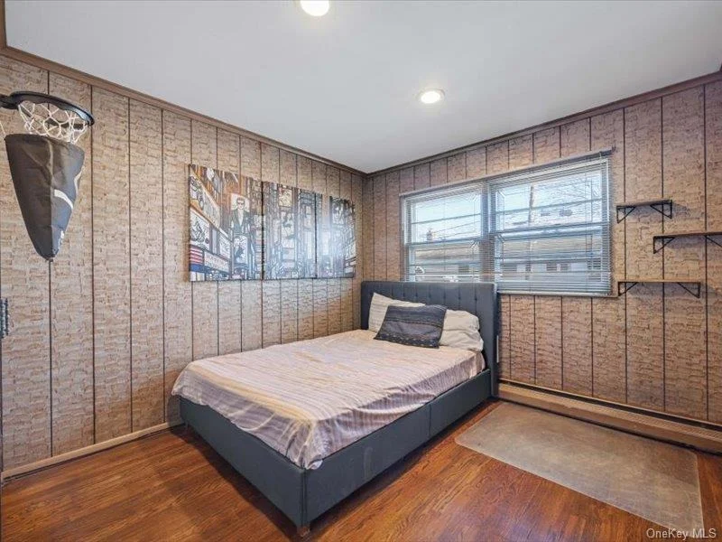 Photo of 844 Flanders Drive
