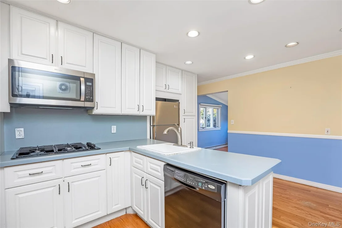 Photo of 52 Voorhis Drive