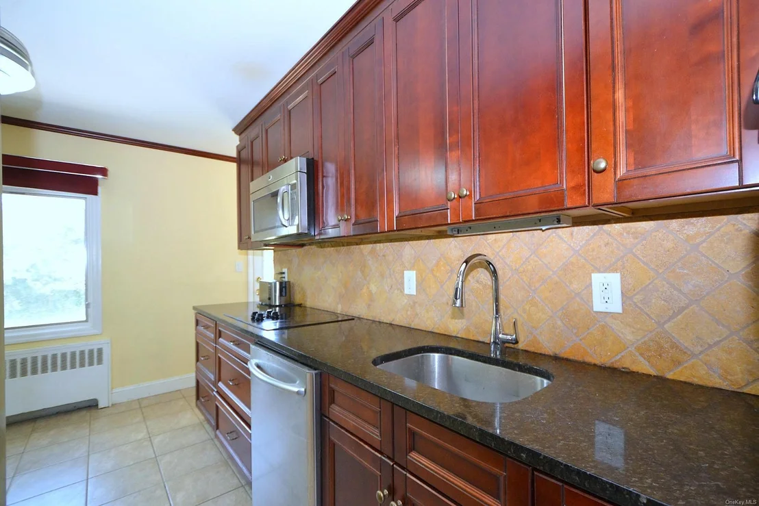 Photo of 60 Tanglewood Drive
