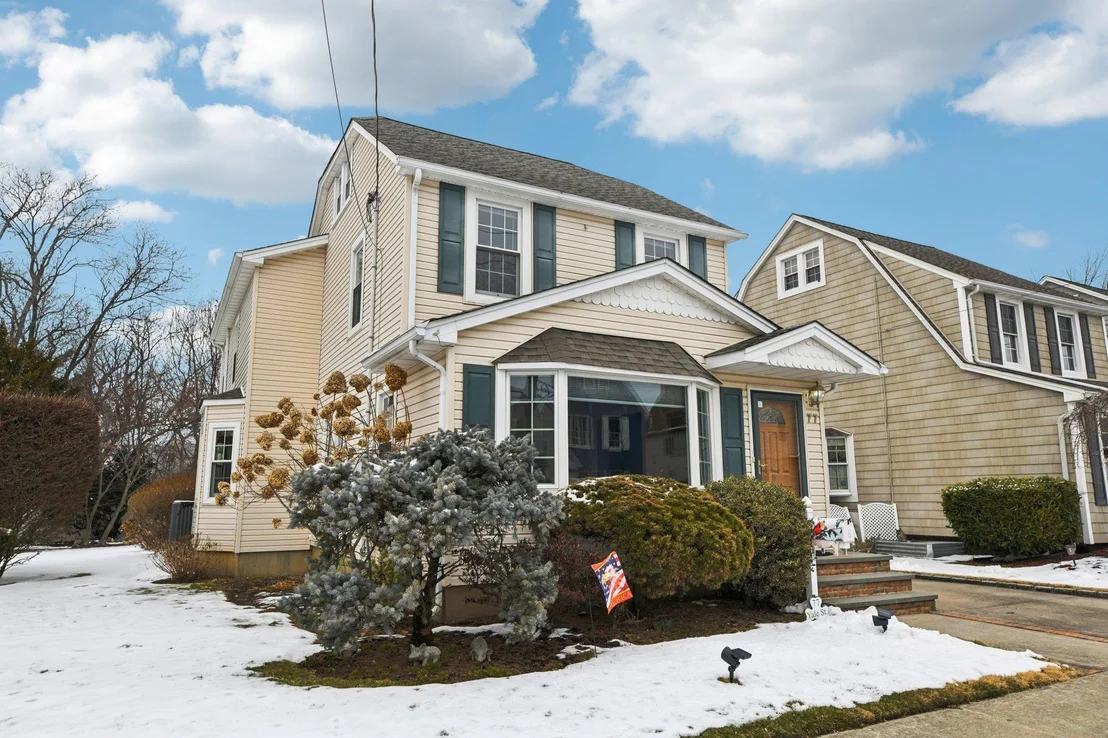 Photo of 77 Yale Street