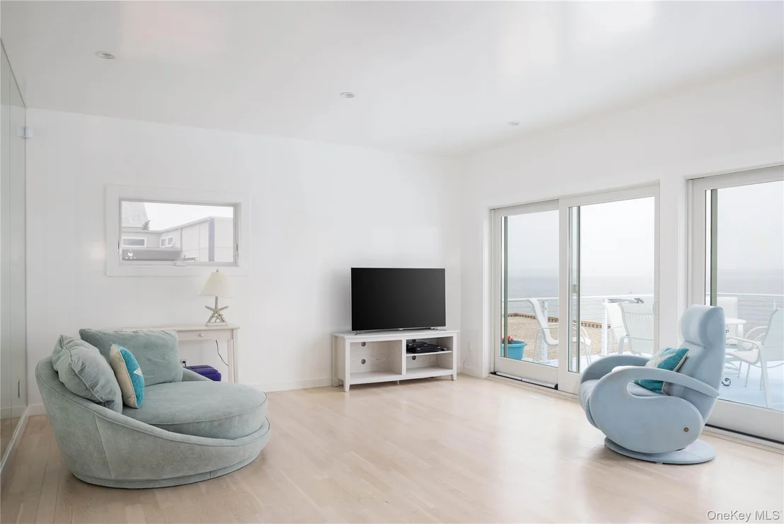 Photo of 398 Dune Road