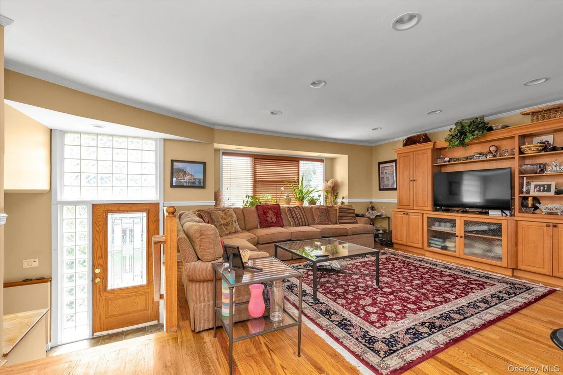 Photo of 3375 Fairway Road