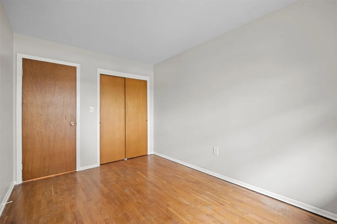 Photo of 75 Vails Gate Heights Drive