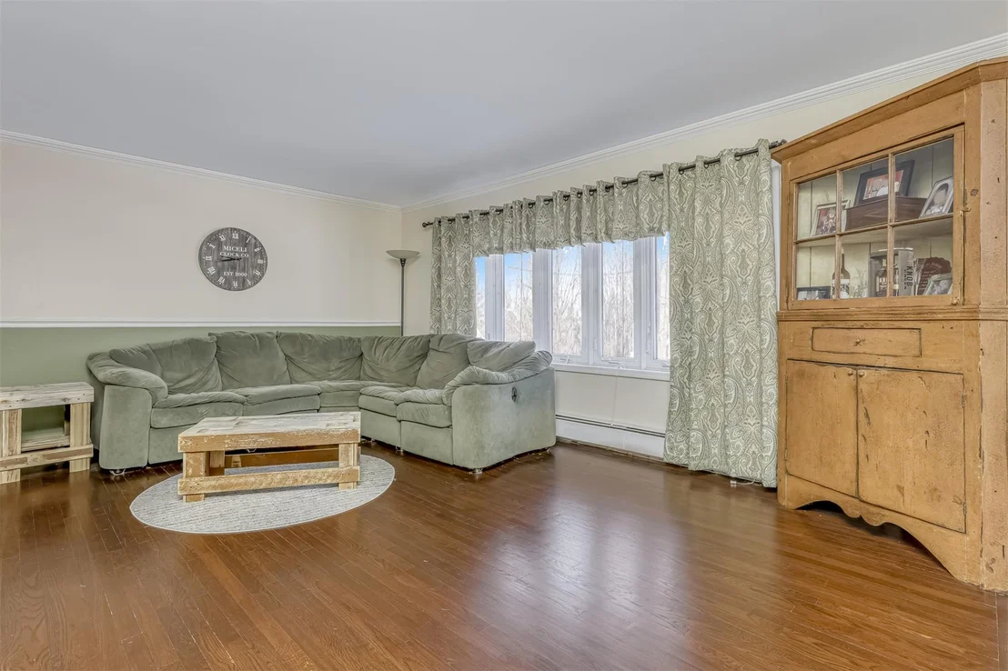 Photo of 9 Ackerman Avenue