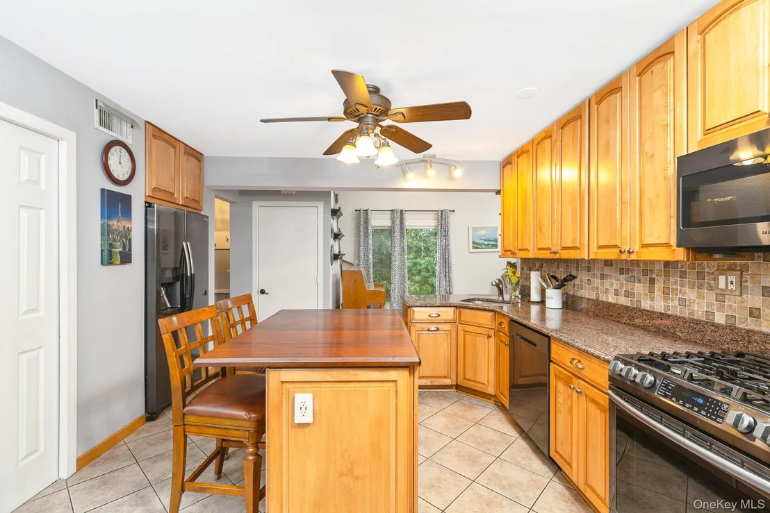 Photo of 30 Long Pond Road