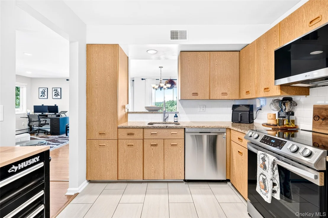 Photo of 1203 Eagle Bay Drive