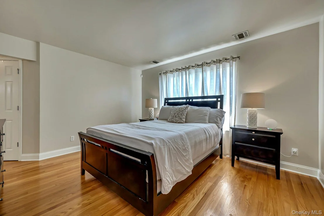 Photo of 1 Thornton Hill