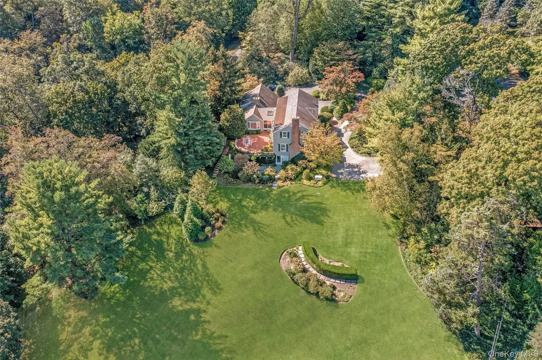 Photo of 1276 Ridge Road