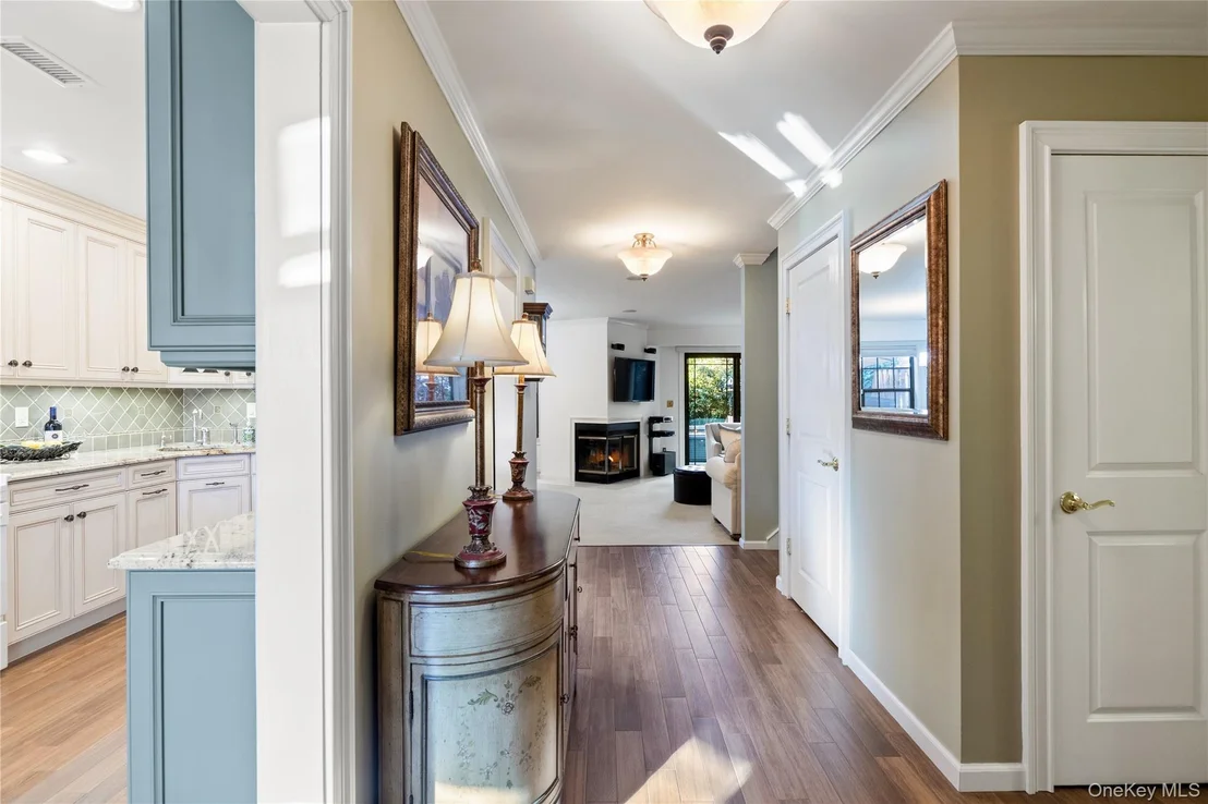 Photo of 17 Sutton Place