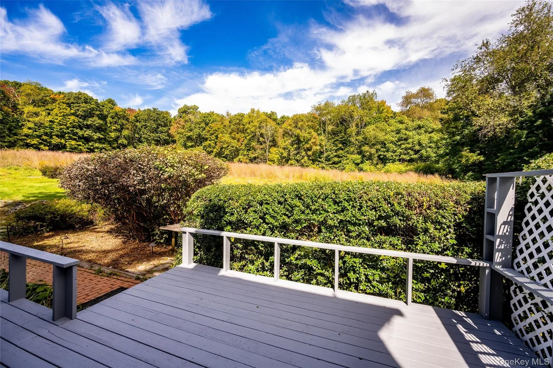 Photo of 672 Tower Hill Road