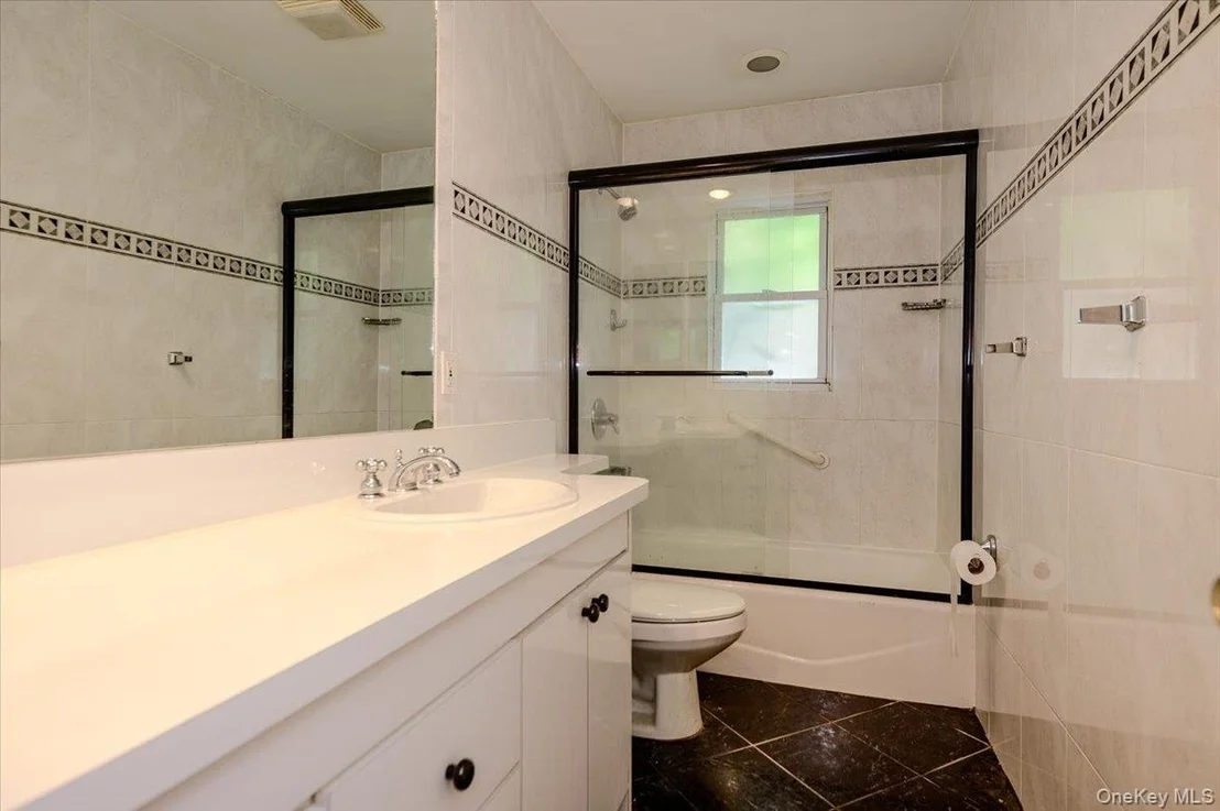Photo of 2514 Lindenmere Drive