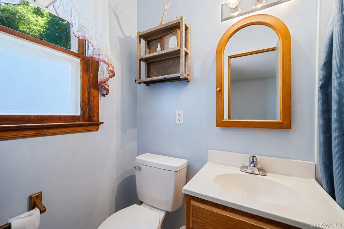 Photo of 376 Moriches Road