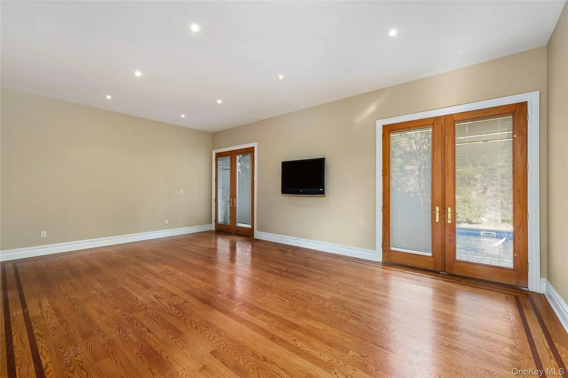 Photo of 104 Malba Drive
