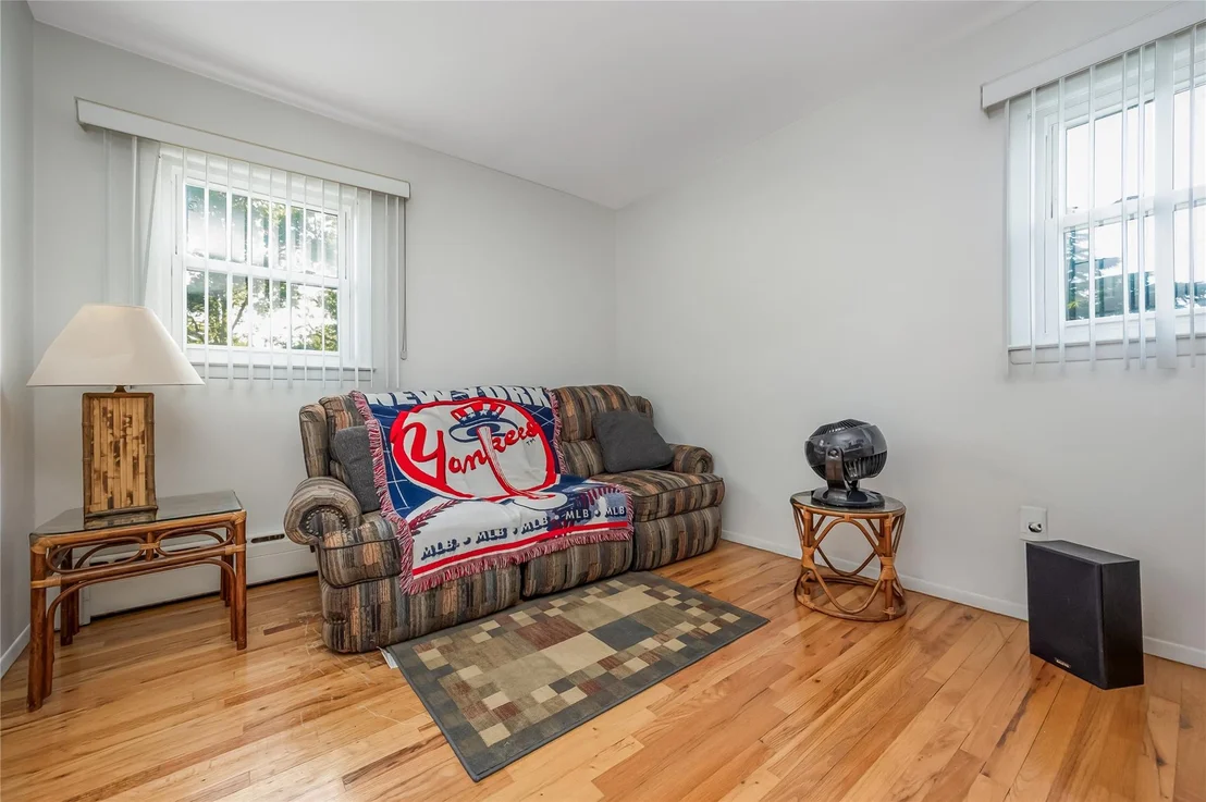 Photo of 287 Cedar Avenue