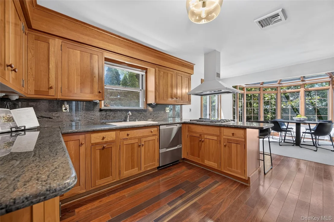 Photo of 4 Waring Drive
