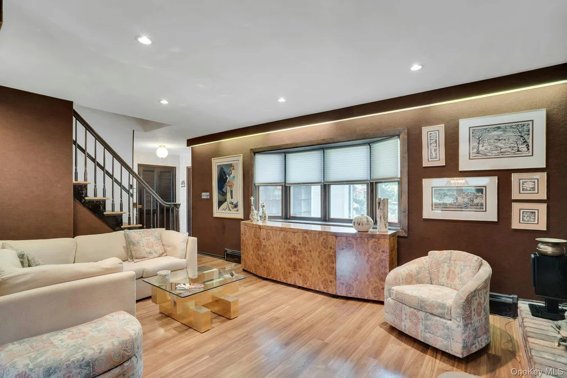 Photo of 27 Arcadia Drive
