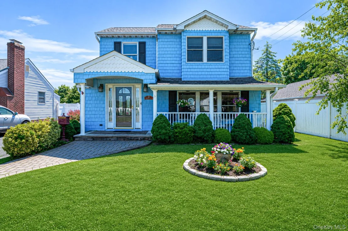 Photo of 61 N Ocean Avenue