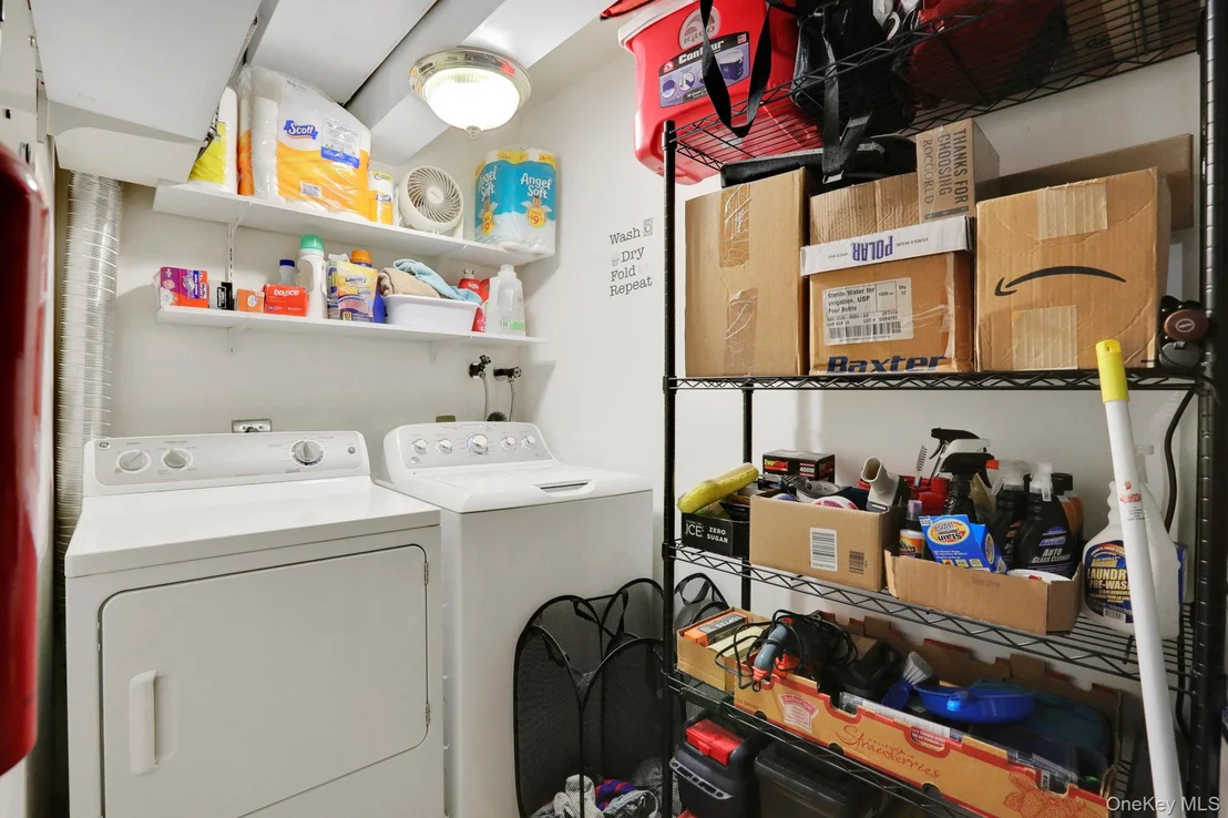 Photo of Unit E at 302 Commons Way