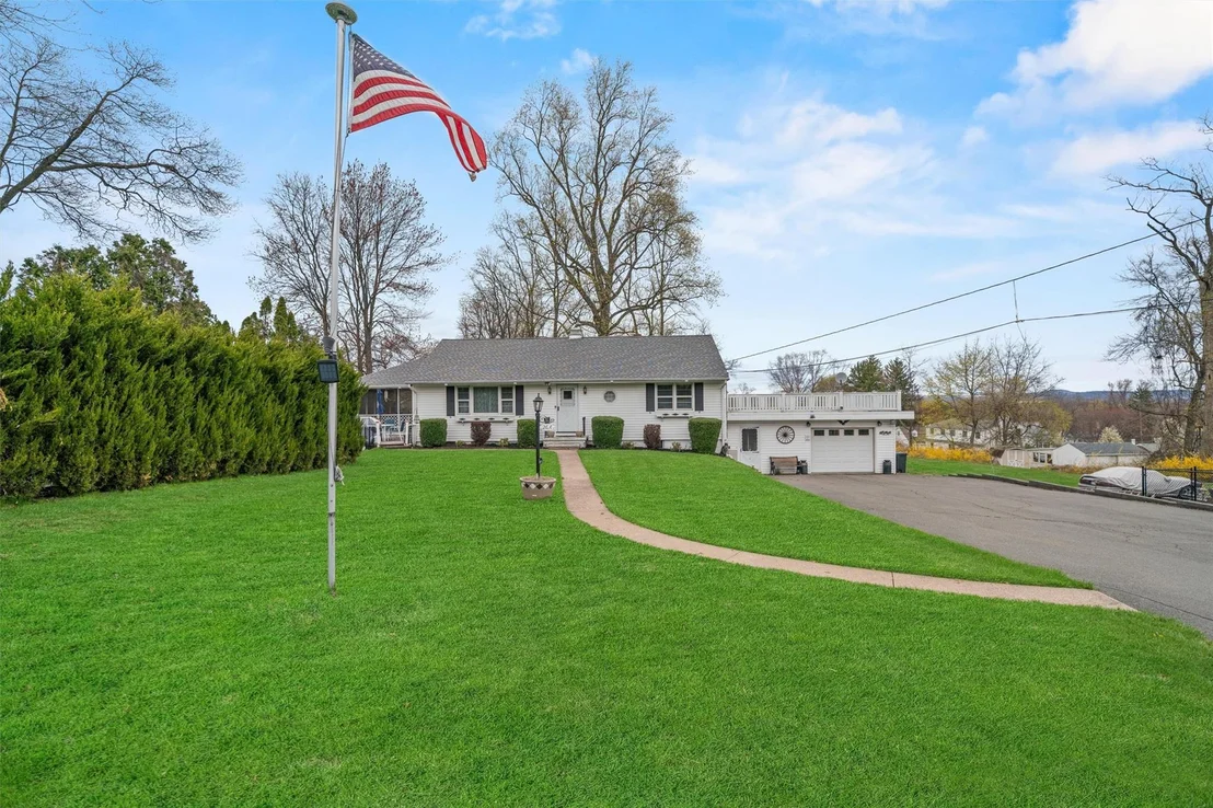 Photo of 26A Ramapo Road