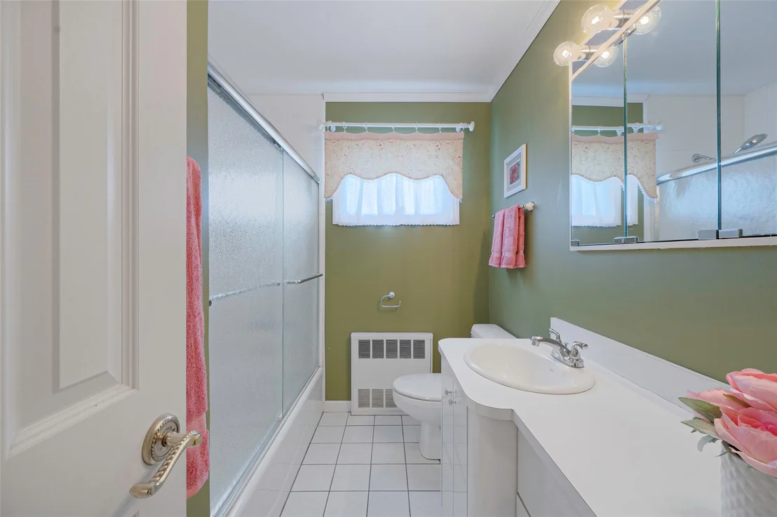 Photo of 15 Peony Lane