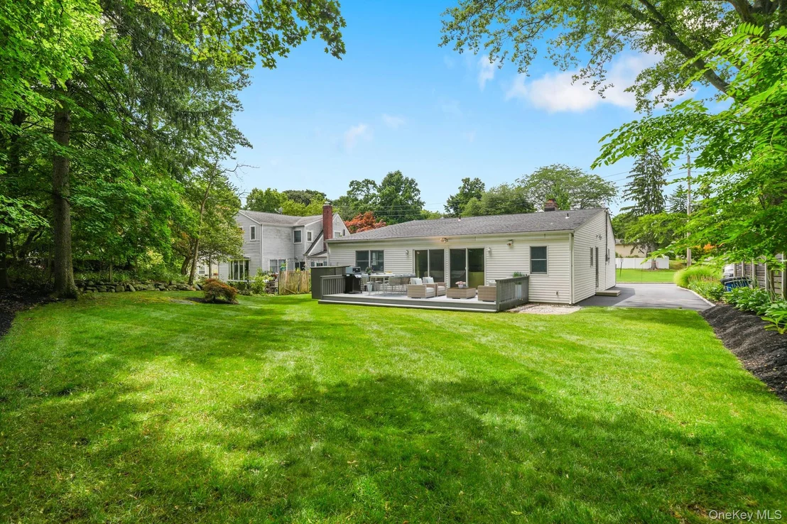 Photo of 131 Huntley Drive