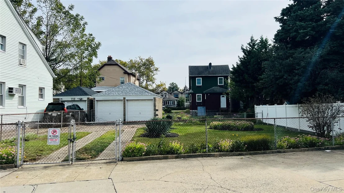 Photo of 5949 58th Road