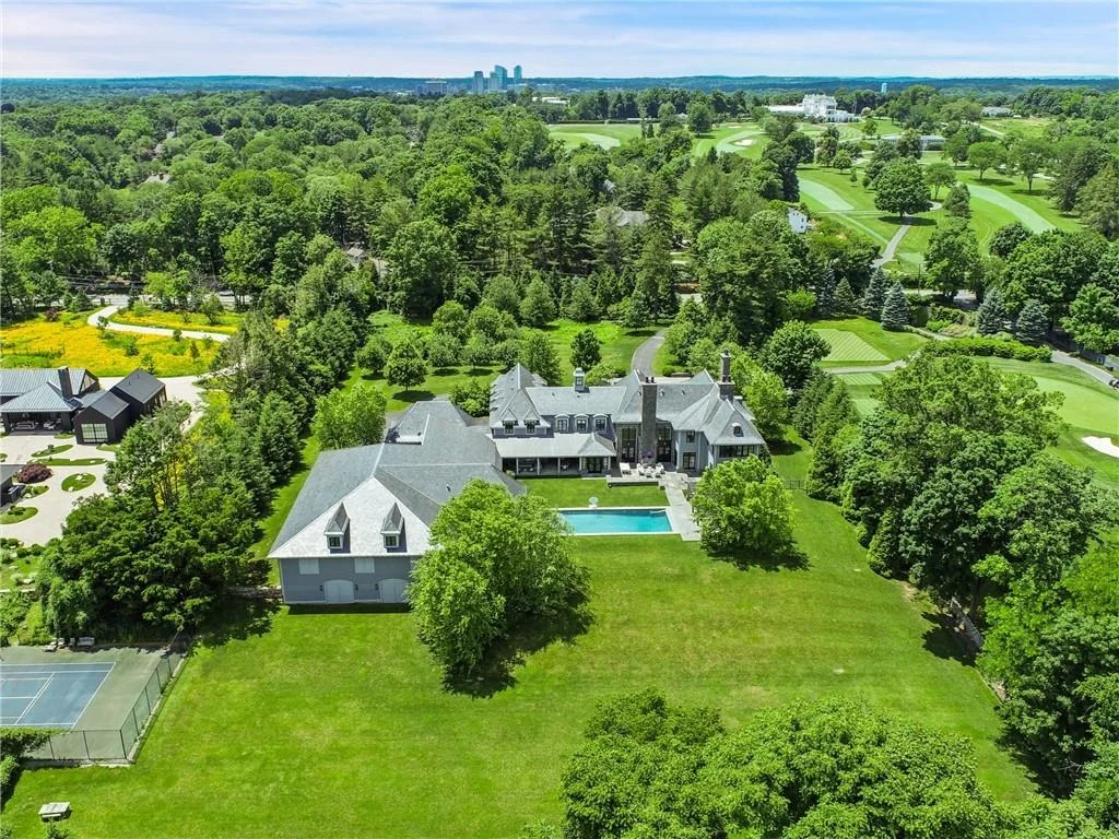 Photo of 3073 Purchase Street