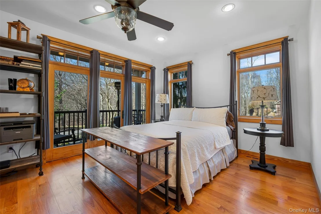 Photo of 252 Sinsabaugh Road