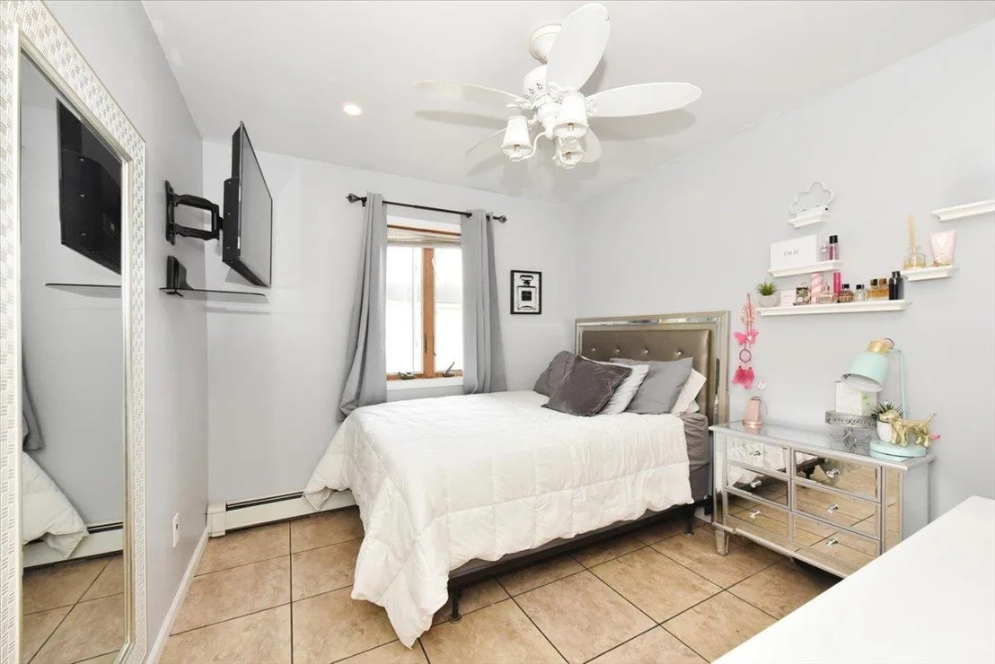 Photo of 36 Shubert Lane