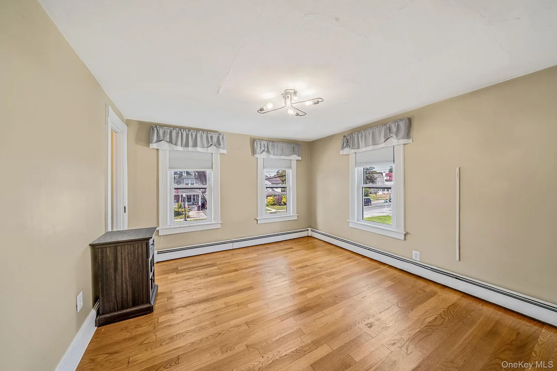 Photo of 219 North Ocean Avenue