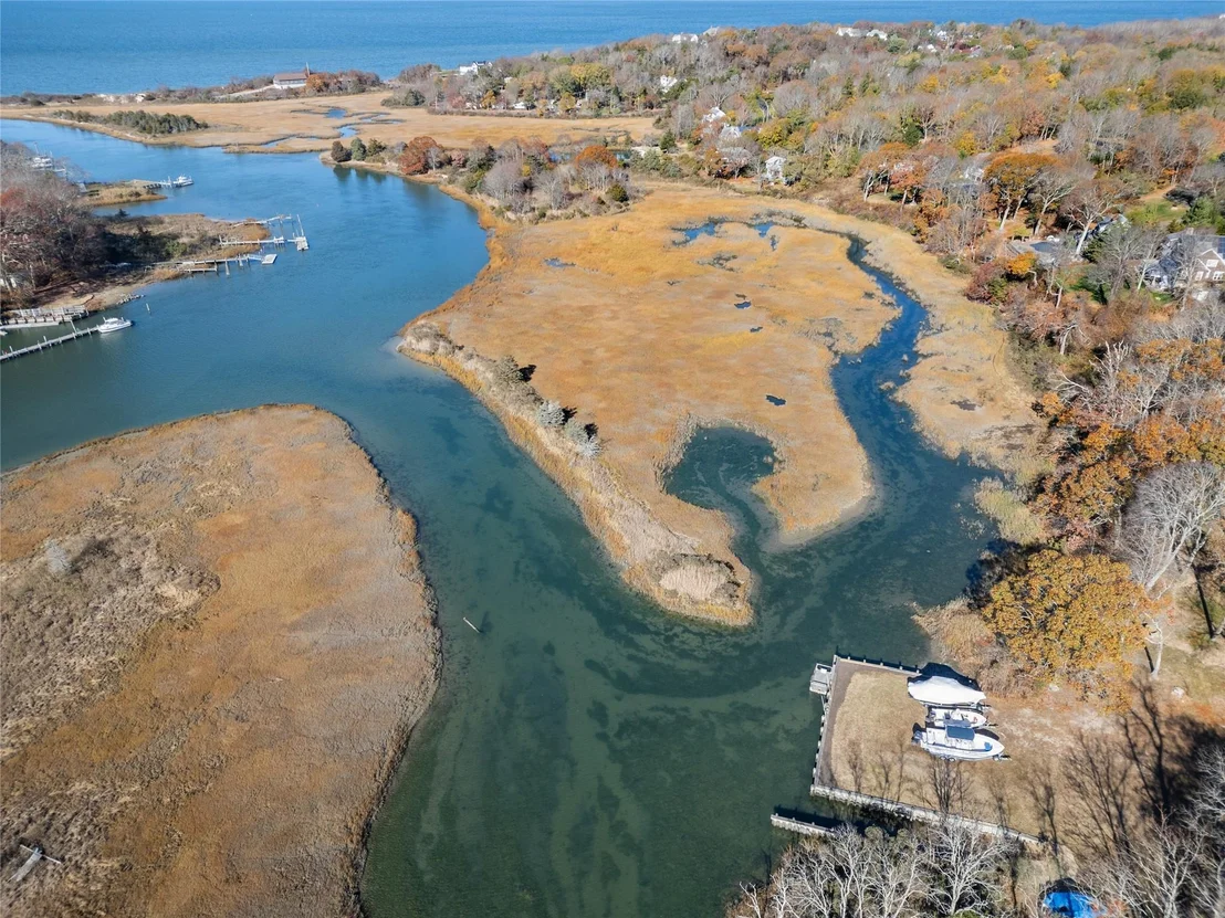 Photo of 730 Sebastians Cove