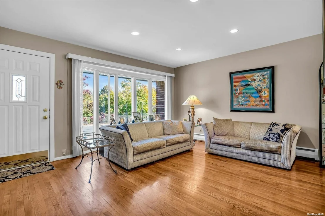 Photo of 24 W Lane Drive