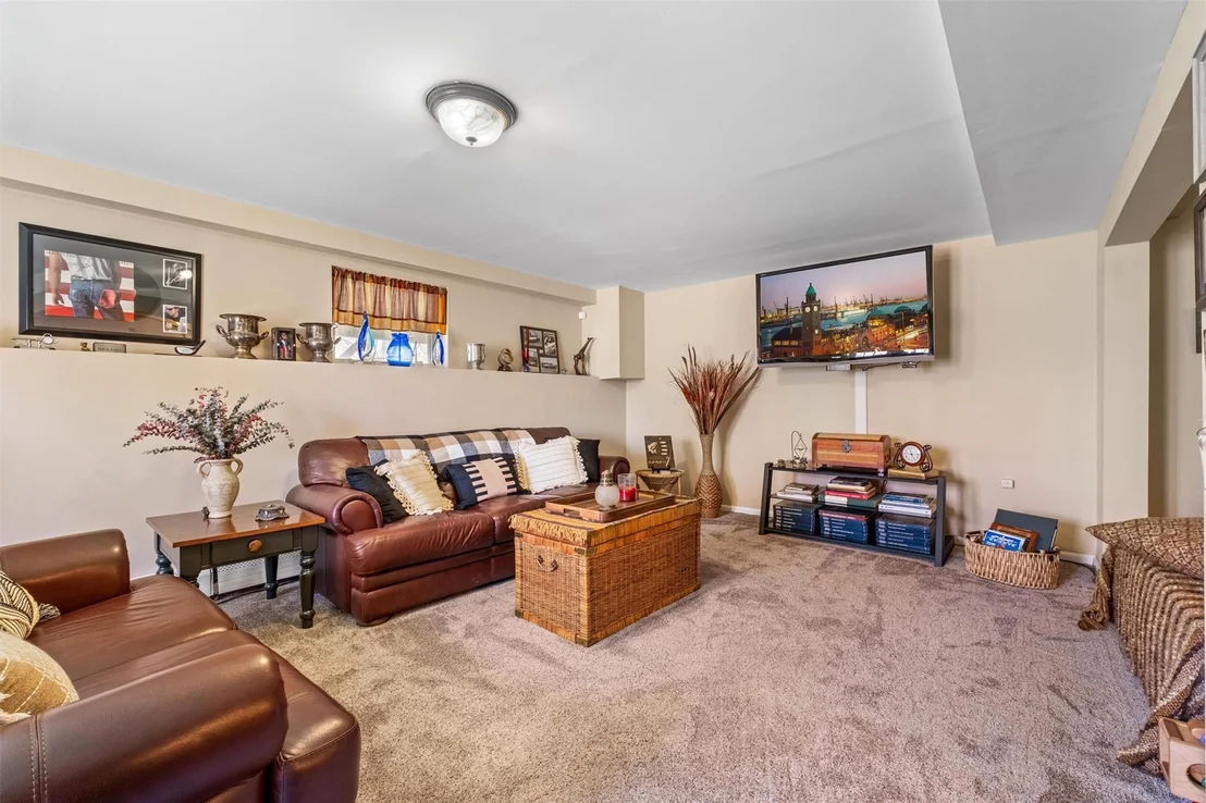 Photo of 462 Cornwall Hill Road