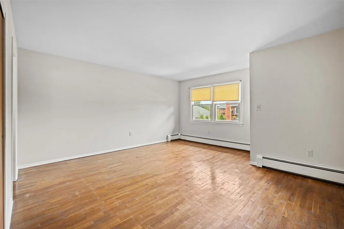 Photo of 75 Vails Gate Heights Drive