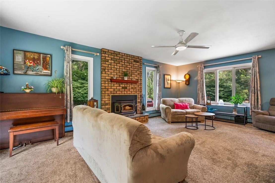 Photo of 16 Short Way