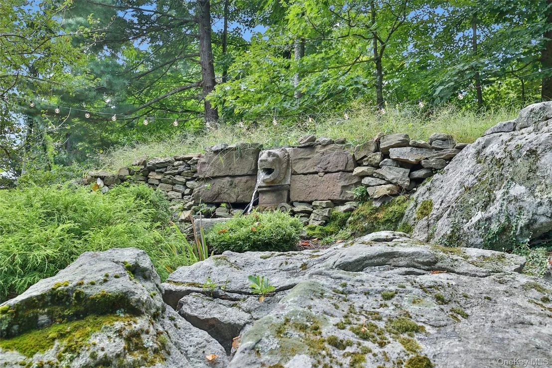 Photo of 8 Old Roaring Brook Road