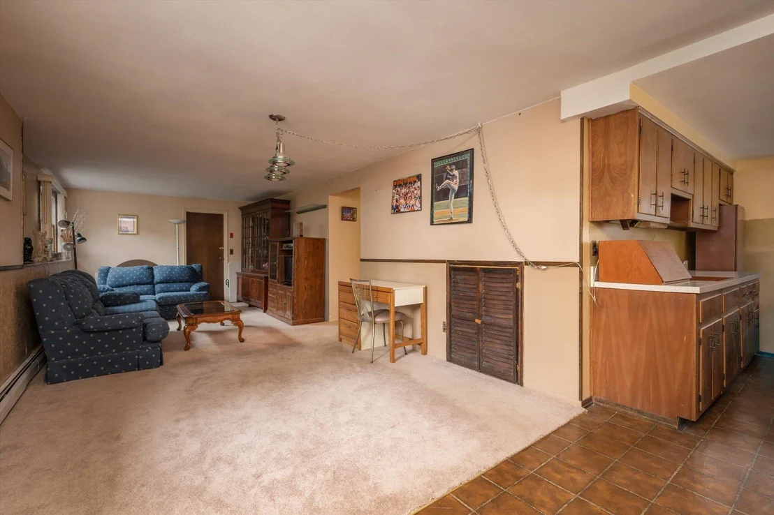 Photo of 18 Howe Road