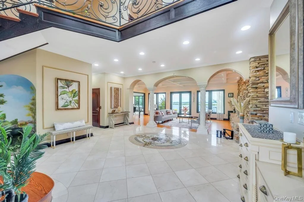 Photo of 1101 Harbor Road