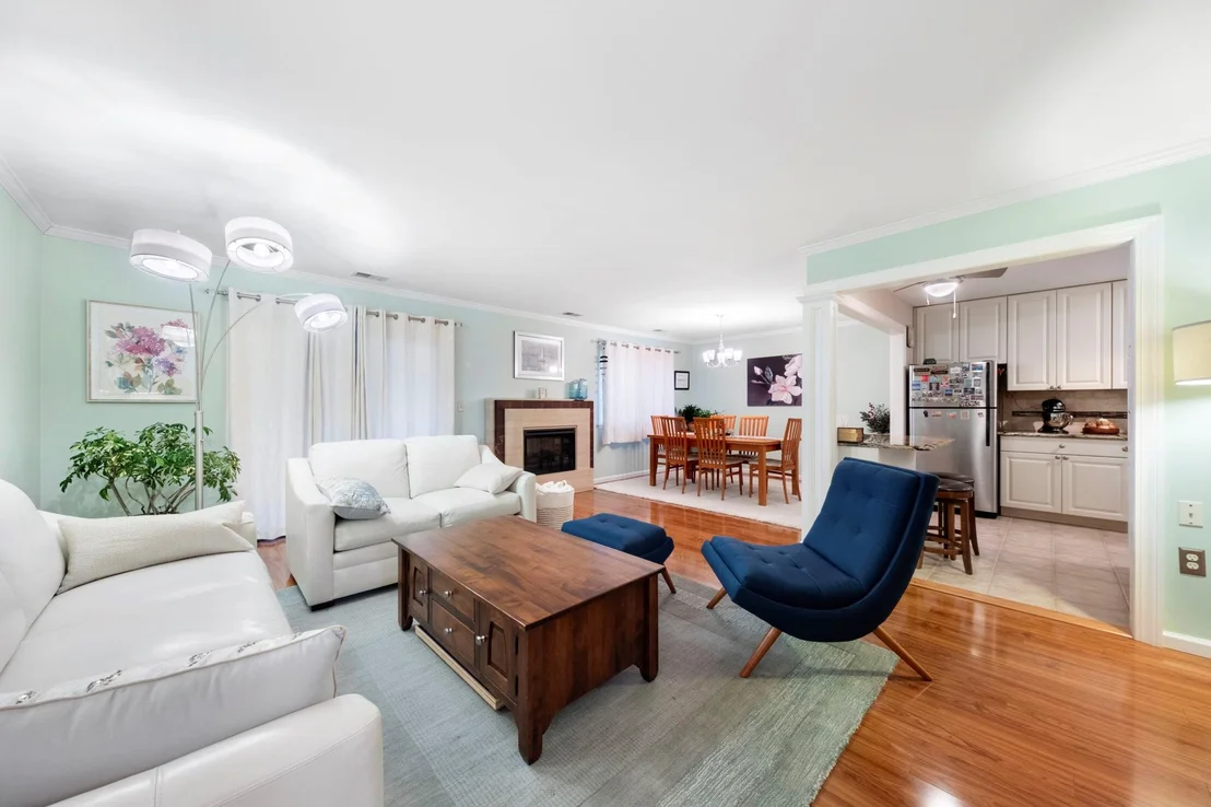Photo of Unit J at 7 KNIGHTSBRIDGE