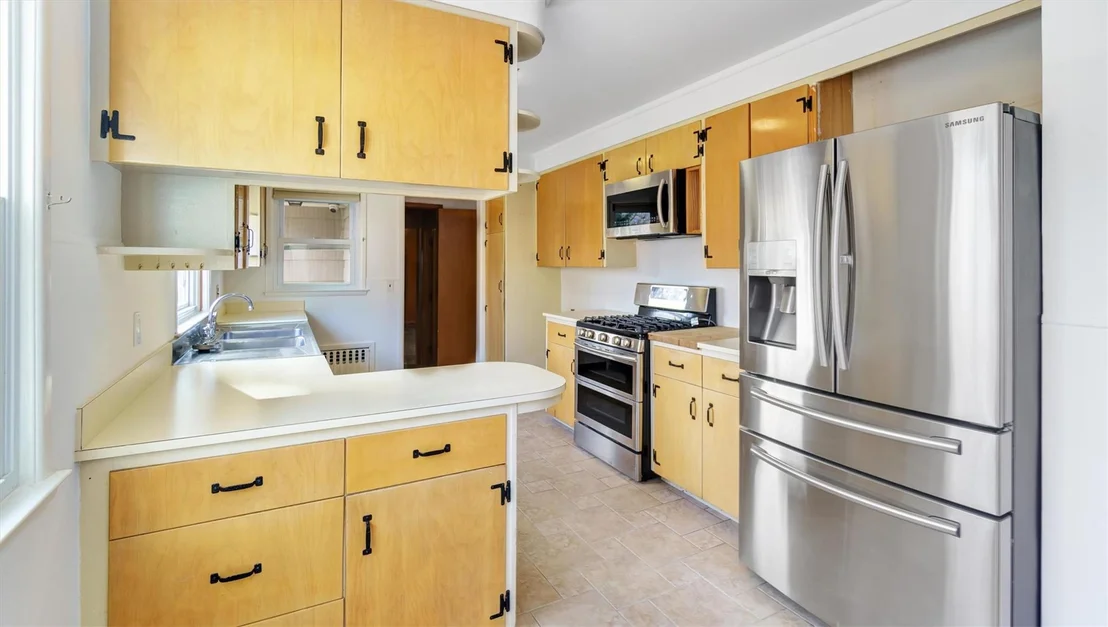 Photo of 74 Sunrise Avenue