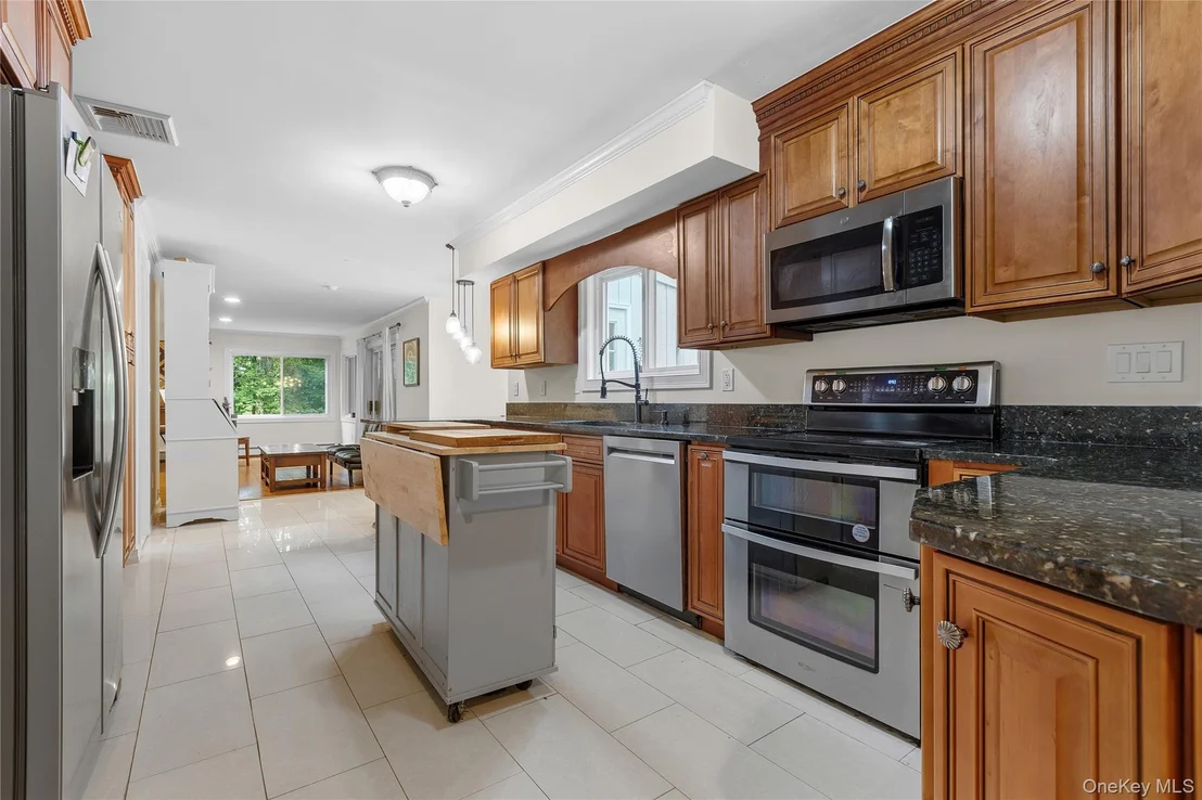 Photo of 65 Cliffside Lane