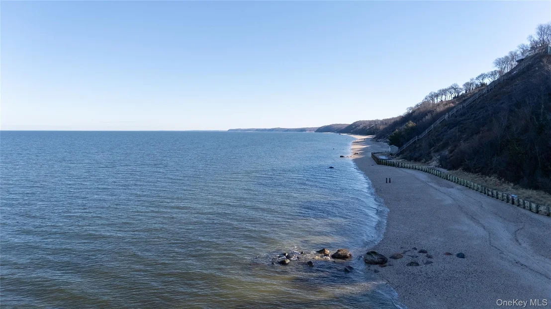 Photo of 136 Beach Road