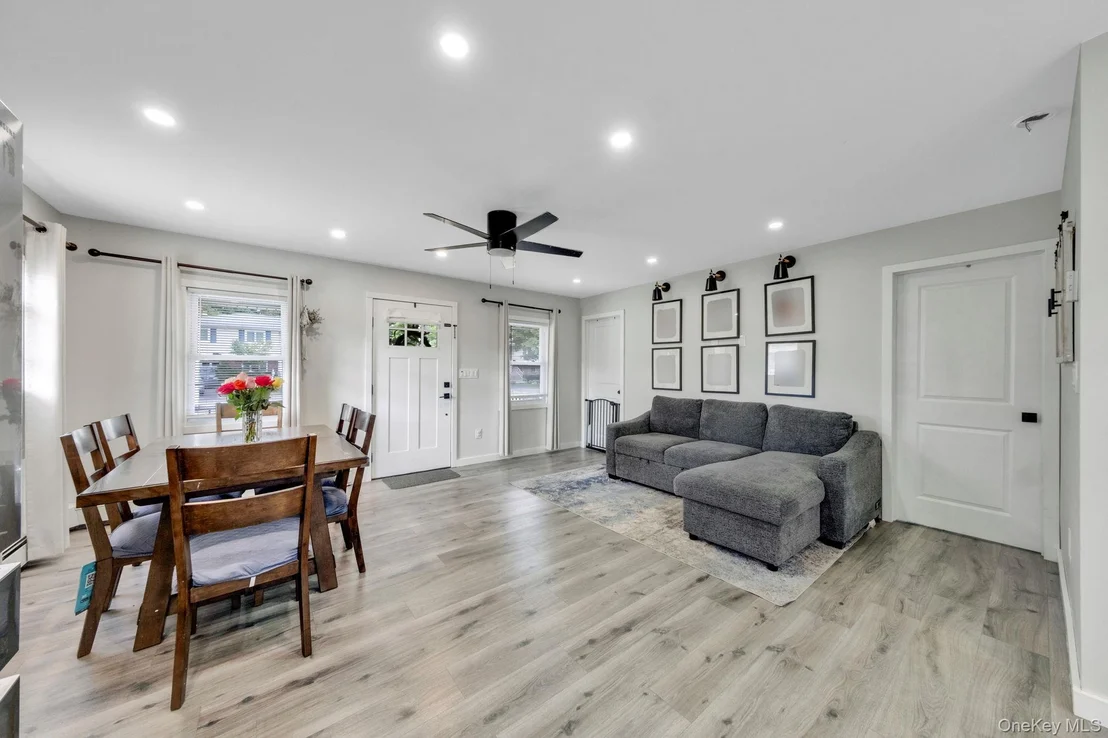 Photo of 124 4th Street